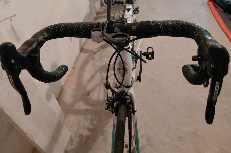 Bianchi Custom Campagnolo Veloce 2014 Road & Gravel d'occasion — image 6 sur 8