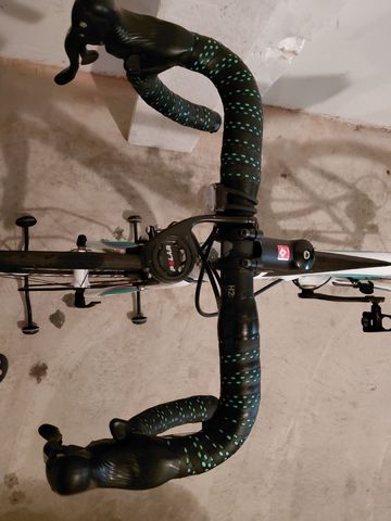 Bianchi Custom Campagnolo Veloce 2014 Road & Gravel d'occasion — image 7 sur 8