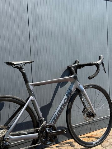 Bianchi Oltre RACE 2026 2026 Road & Gravel d'occasion — image 7 sur 9