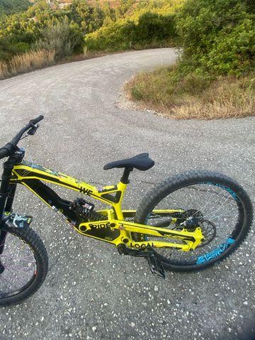 Used YT Industries Tues Other Shimano 2017 Mountainbike, Green — image 4 of 5
