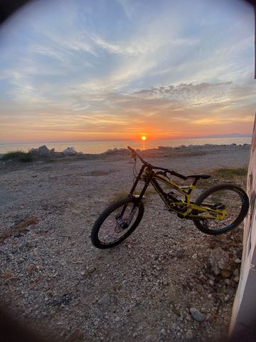 Used YT Industries Tues Other Shimano 2017 Mountainbike, Green — image 3 of 5