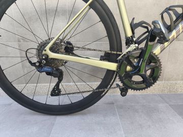 Giant Defy Shimano 105 2024 Road & Gravel usato, Verde — immagine 3 di 6
