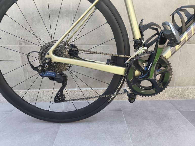 Brugt Giant Defy Shimano 105 2024 Road & Gravel — billede 3 af 6