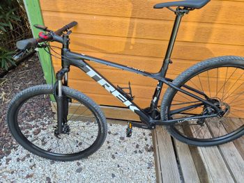 Brugt Trek Marlin 4 Gen 2 2024 2024 Mountainbike — billede 2 af 6
