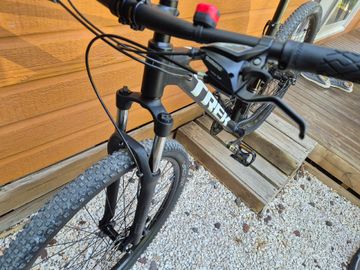 Gebrauchtes Trek Marlin 4 Gen 2 2024 2024 Mountainbike, Schwarz, 27.5, 29 — Bild 6 von 6