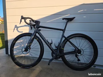 Orbea Orca M20ITeam 2023 Road & Gravel usato