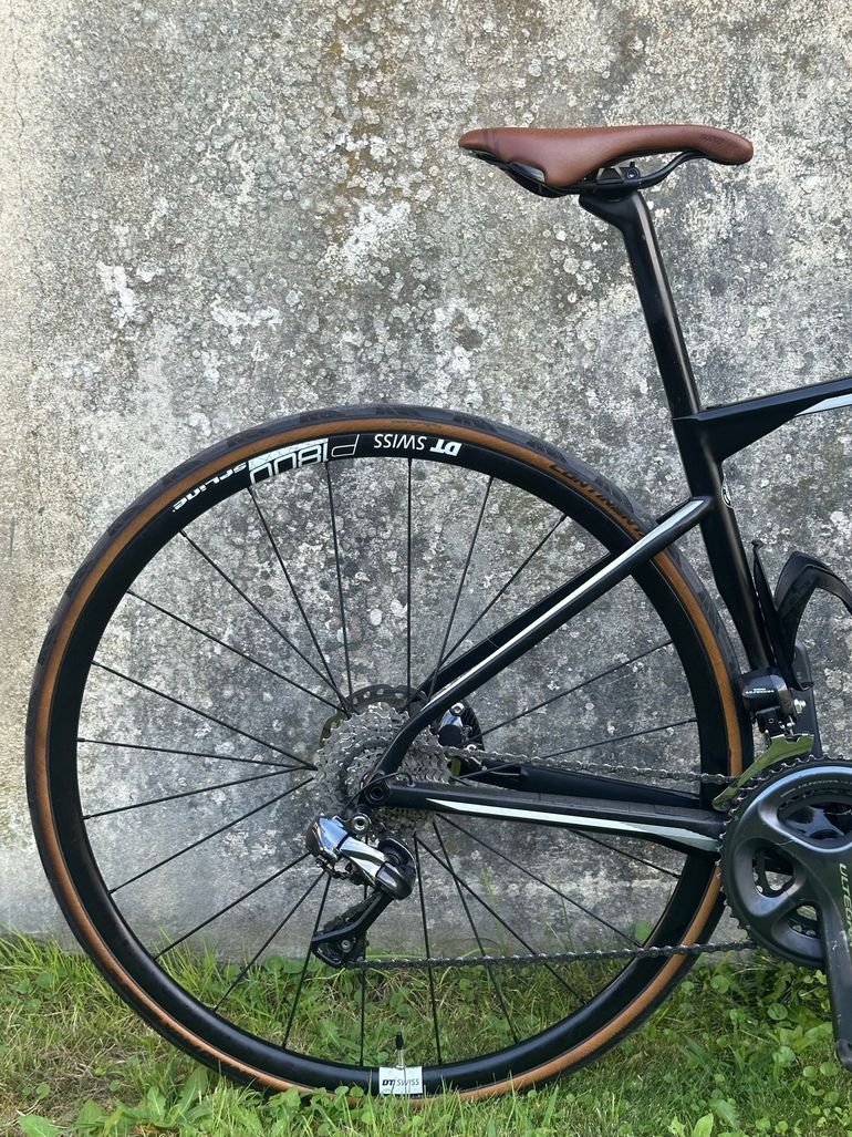Gebrauchtes BMC Roadmachine Shimano Ultegra Di2 2017 Road & Gravel, Schwarz — Bild 2 von 24