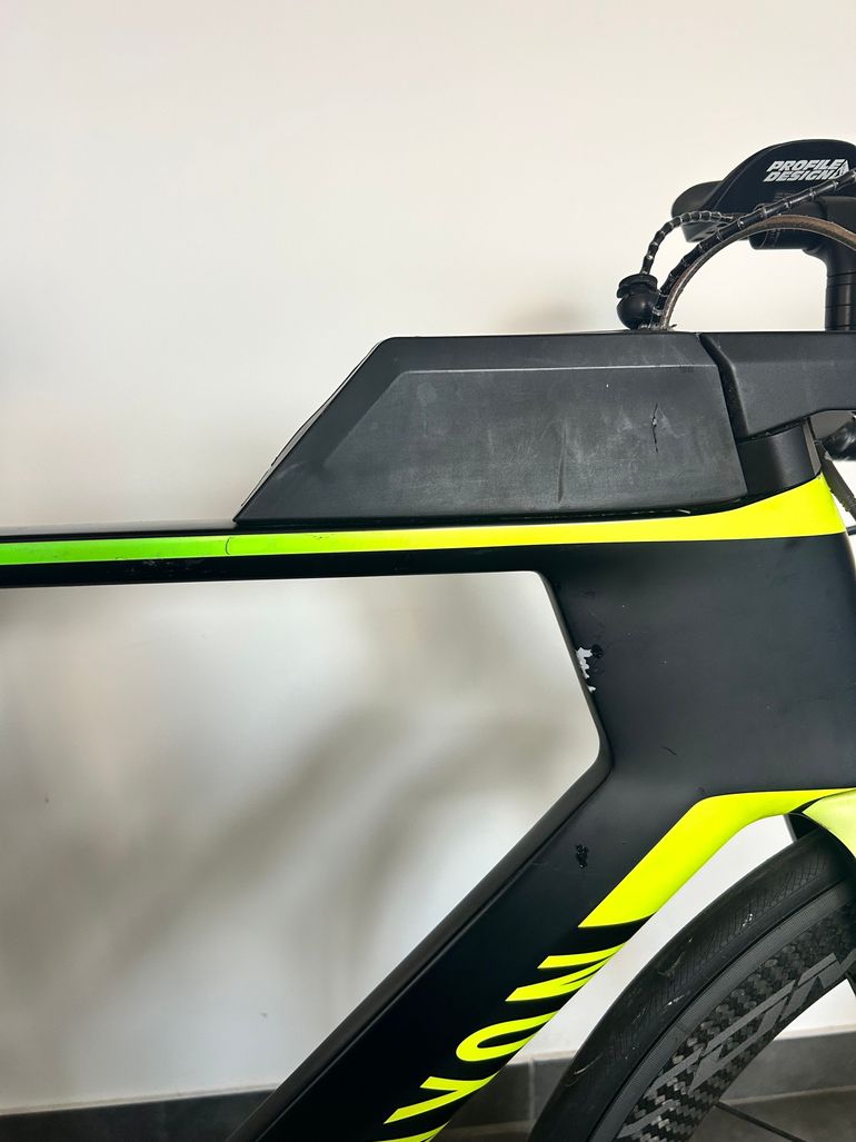 Canyon Speedmax CF 8.0 SL 2021 2021 Road & Gravel usato, Nero — immagine 8 di 10