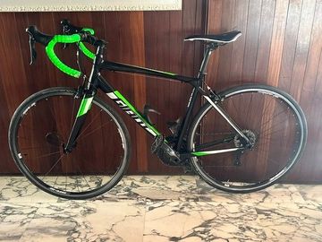 Used Giant Contend 1 2017 2017 Road & Gravel, Black — image 2 of 9