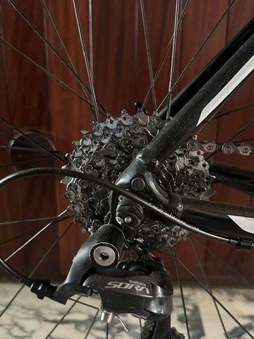 Used Giant Contend 1 2017 2017 Road & Gravel, Black — image 4 of 9