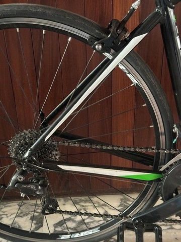 Used Giant Contend 1 2017 2017 Road & Gravel, Black — image 8 of 9