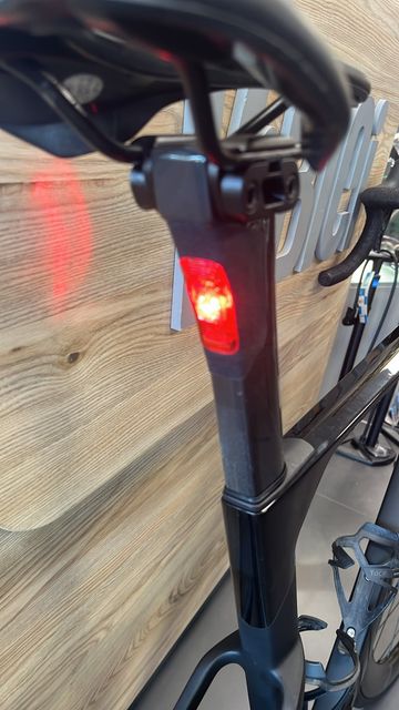 Used Merida REACTO 8000 2024 2024 Road & Gravel, Black — image 9 of 14