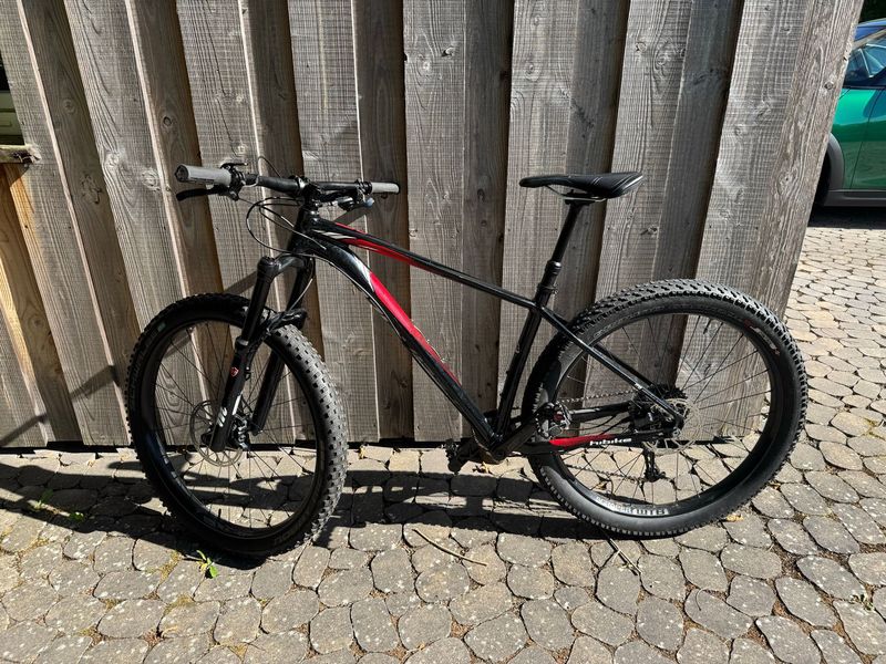 Used Specialized Fuse Expert 6Fattie 2016 2016 MTB