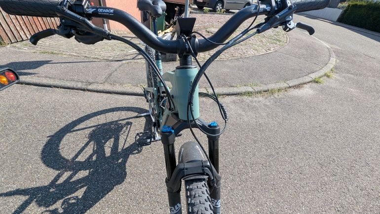 Gebrauchtes Focus Thron Shimano Deore XT 2021 Mountainbike, Grün — Bild 7 von 15