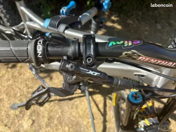 Używany Banshee Titan V3.2 2025 Mountainbike — zdjęcie 37 z 42