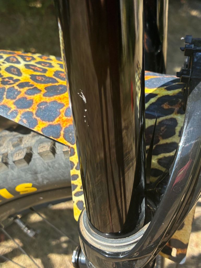 Banshee Titan V3.2 2025 Mountainbike usato, Grigio chiaro — immagine 25 di 42