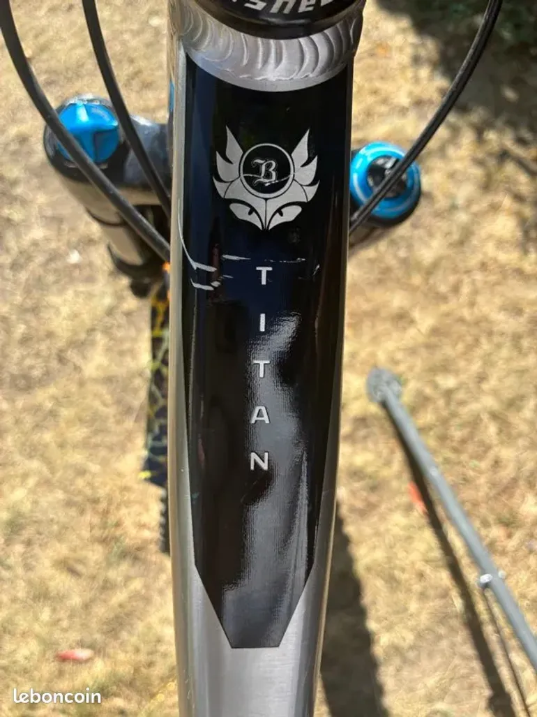 Banshee Titan V3.2 2025 Mountainbike usato, Grigio chiaro — immagine 41 di 42