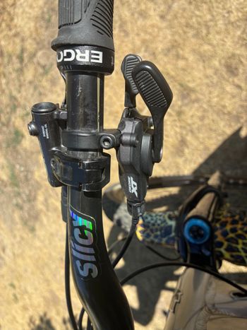 Banshee Titan V3.2 2025 Mountainbike usato, Grigio chiaro — immagine 10 di 42