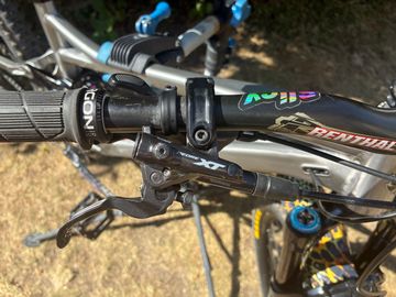 Używany Banshee Titan V3.2 2025 Mountainbike — zdjęcie 8 z 42