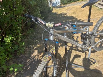 Używany Banshee Titan V3.2 2025 Mountainbike — zdjęcie 19 z 42