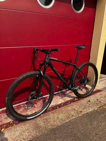 Used Specialized Epic Hardtail Pro 2019 2019 Mountainbike, Black — image 5 of 5