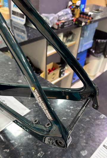 Bianchi Oltre RC - Team Replica 2026 Frameset 2026 Road & Gravel de segunda mano, Verde — imagen 3 de 14