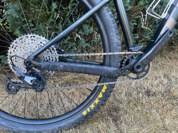 Used Trek Roscoe 7 2024 2024 Mountainbike, Black, 27.5, 29 — image 3 of 11