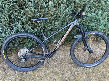 Tweedehands Trek Roscoe 7 2024 2024 MTB
