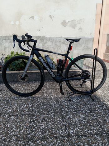 Używany Bianchi e-Impulso Gravel GRX 600 2021 2021 Road & Gravel