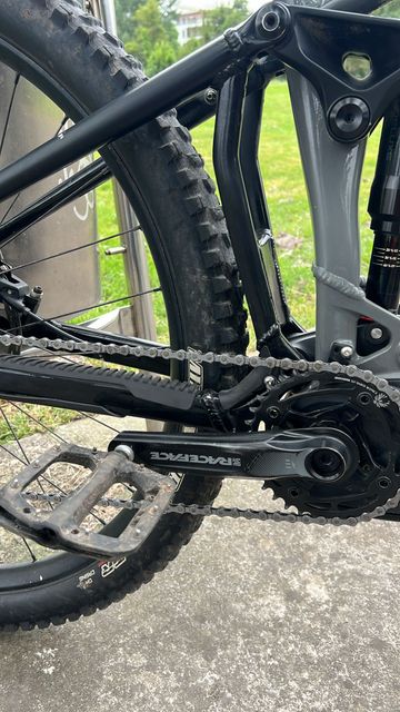 Used Mondraker CHASER R 2025 2025 Mountainbike, Light Gray, 29 — image 3 of 8