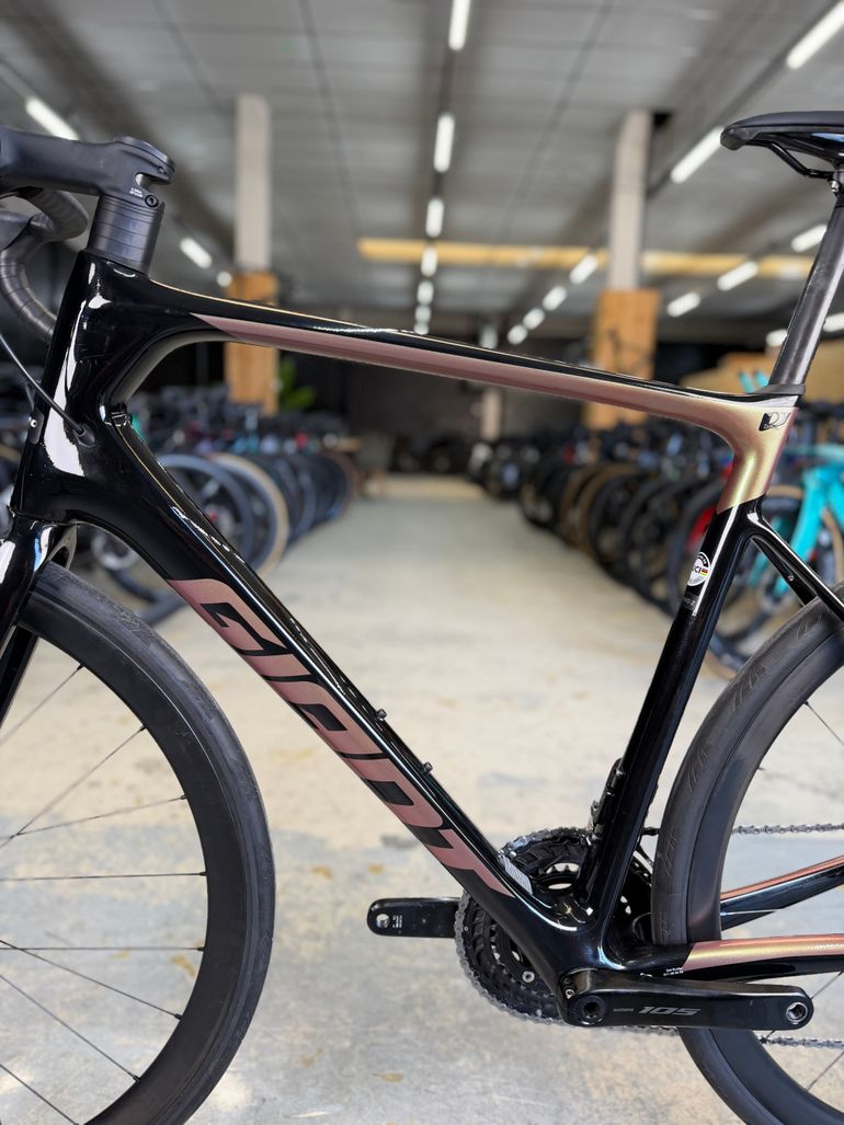 Brugt Giant Defy Advanced Pro 2 Di2 2023 2023 Road & Gravel — billede 21 af 21