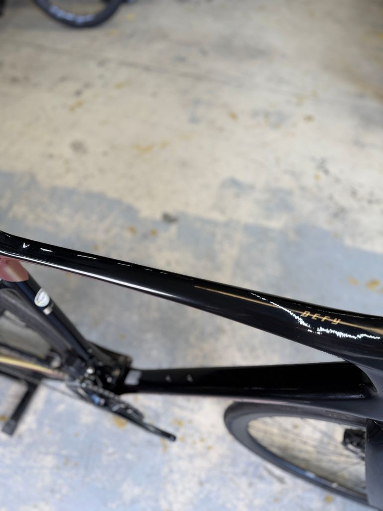 Brugt Giant Defy Advanced Pro 2 Di2 2023 2023 Road & Gravel — billede 13 af 21