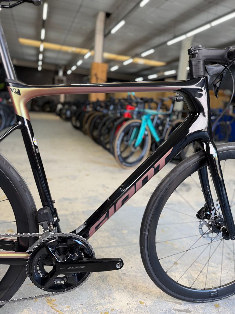 Brugt Giant Defy Advanced Pro 2 Di2 2023 2023 Road & Gravel — billede 9 af 21