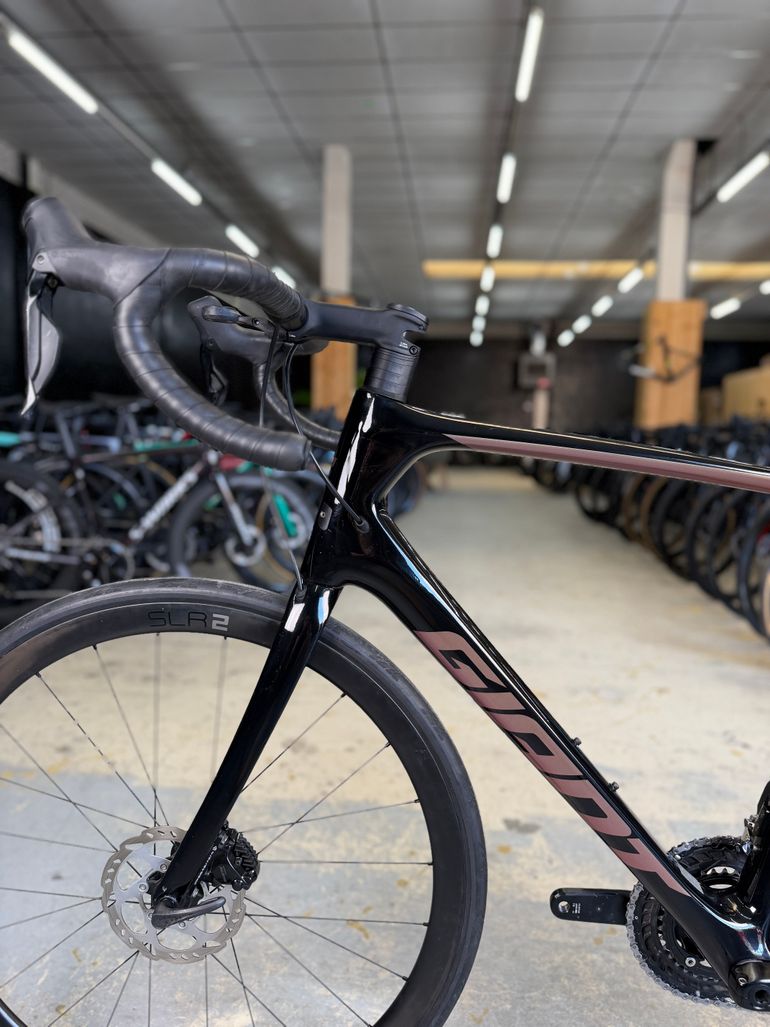 Brugt Giant Defy Advanced Pro 2 Di2 2023 2023 Road & Gravel — billede 14 af 21