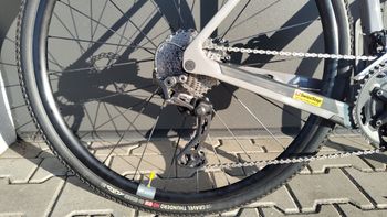Brugt Canyon Grizl CF SL 7 2022 2022 Road & Gravel — billede 3 af 18