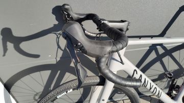 Canyon Grizl CF SL 7 2022 2022 Road & Gravel usato, Grigio chiaro — immagine 11 di 18