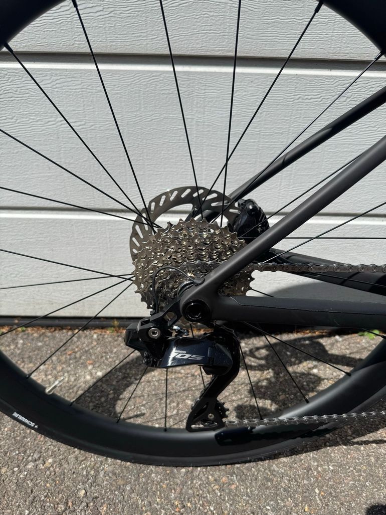Używany Scott Addict 30 2026 2026 Road & Gravel — zdjęcie 7 z 11