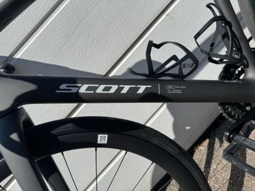 Scott Addict 30 2026 2026 Road & Gravel d'occasion — image 3 sur 11