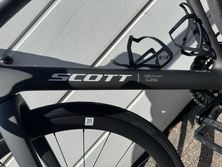 Używany Scott Addict 30 2026 2026 Road & Gravel — zdjęcie 3 z 11