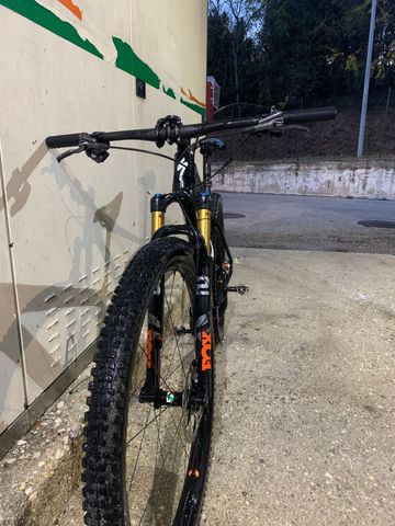 Used Specialized Epic Hardtail Pro 2019 2019 Mountainbike, Black — image 2 of 8