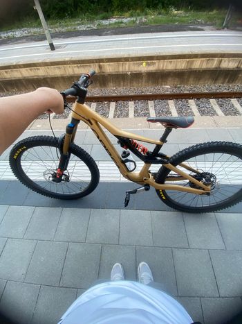 Brugt Orbea RALLON M-LTD 2024 2024 Mountainbike — billede 2 af 6