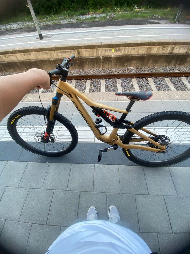 Brugt Orbea RALLON M-LTD 2024 2024 Mountainbike — billede 2 af 6