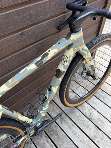 Used Tavelo Custom SRAM Force eTap AXS 2025 Road & Gravel, Green — image 8 of 9