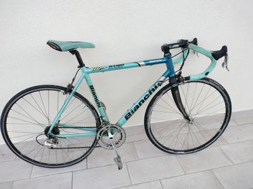 Używany Bianchi alloy reparto corse Custom Campagnolo Veloce 2000 Road & Gravel