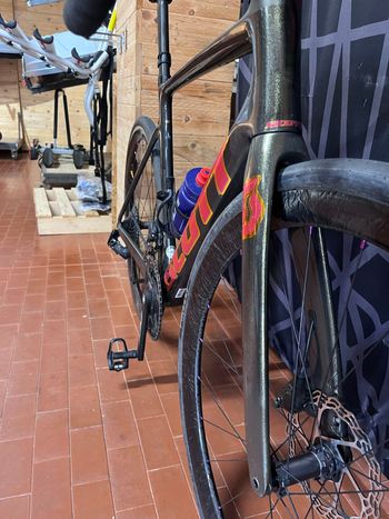 Used Scott Addict RC 40 2024 Frameset 2024 Road & Gravel, Green — image 2 of 3