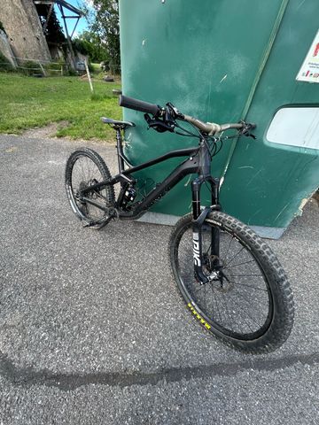 Used Canyon Strive AL 6.0 2018 2018 Mountainbike, Black, 27.5 — image 2 of 6