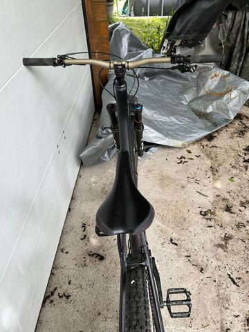 Used Canyon Strive AL 6.0 2018 2018 Mountainbike, Black, 27.5 — image 6 of 6