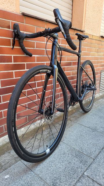 Used BMC ROADMACHINE X 2019 2019 Road & Gravel, Black — image 2 of 15