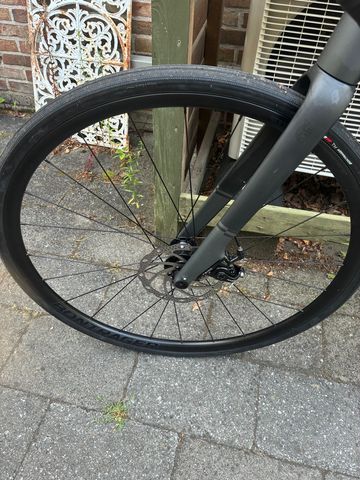 Brugt Trek Domane AL 2 Gen 4 2025 2025 Road & Gravel — billede 5 af 7