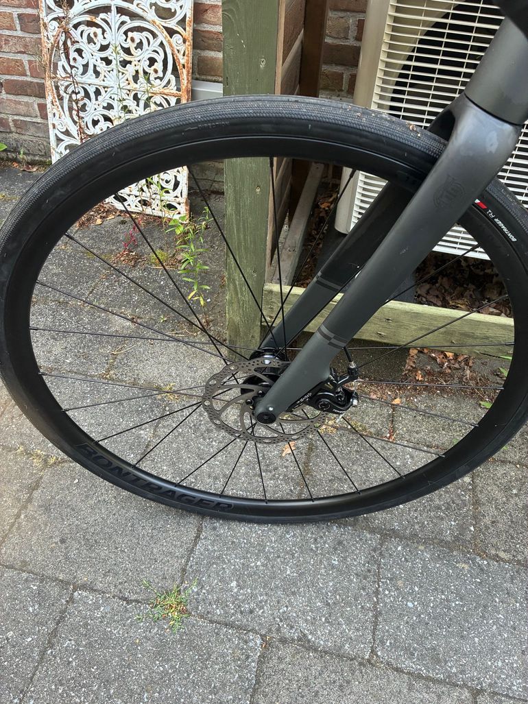 Brugt Trek Domane AL 2 Gen 4 2025 2025 Road & Gravel — billede 5 af 7